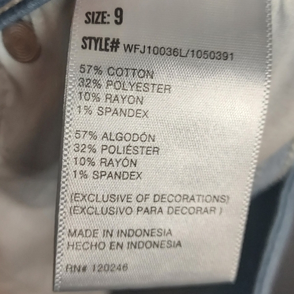 Wallflower Size 9 Blue Jean Denim Shorts - Picture 8 of 8